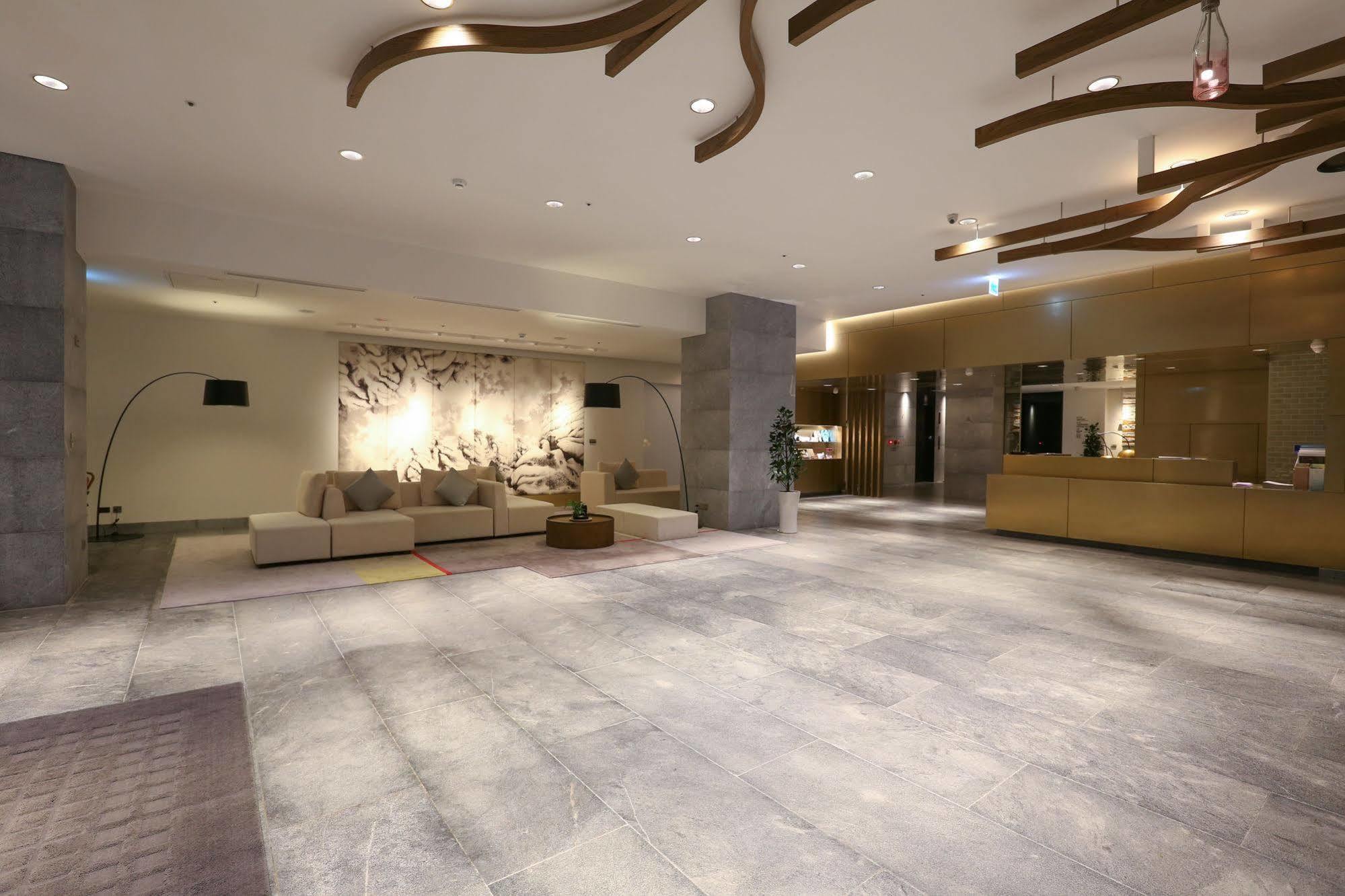 Hotel Royal Beitou Тайпей Екстериор снимка